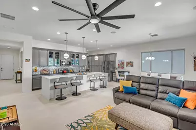 337 N Rainbow Way, Casa Grande, AZ 85194 - Photo 4