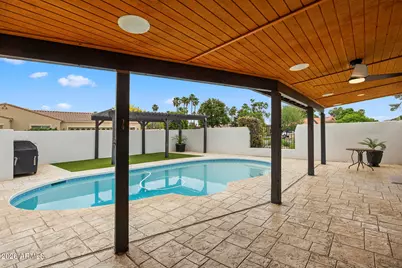 14436 N Coral Gables Drive, Phoenix, AZ 85023 - Photo 10