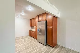 3033 W Caribbean Ln, Phoenix, AZ 85053 - Photo 8