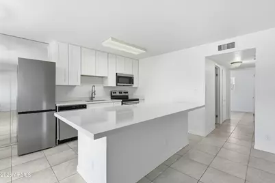 5525 E Thomas Road #Unit G7, Phoenix, AZ 85018 - Photo 8