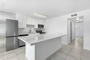 5525 E Thomas Rd, Phoenix, AZ 85018 - Photo 8