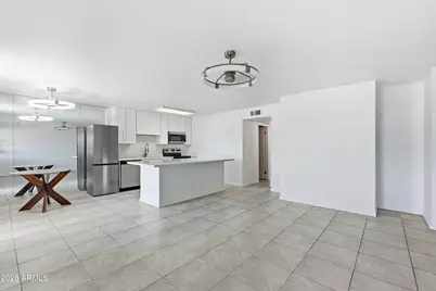 5525 E Thomas Road #Unit G7, Phoenix, AZ 85018 - Photo 4