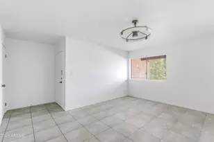 5525 E Thomas Rd, Phoenix, AZ 85018 - Photo 10