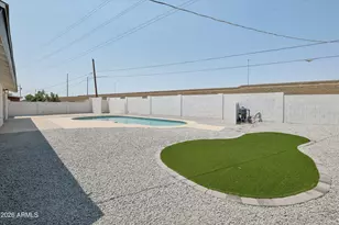 12240 N 26th Dr, Phoenix, AZ 85029 - Photo 30