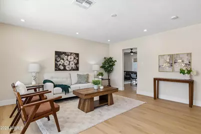 12240 N 26th Drive, Phoenix, AZ 85029 - Photo 4