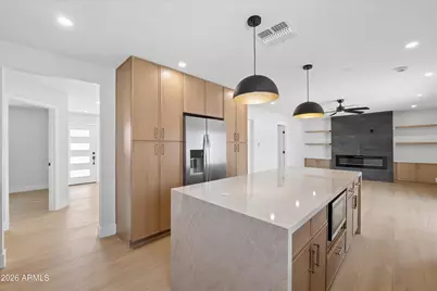 12240 N 26th Drive, Phoenix, AZ 85029 - Photo 18