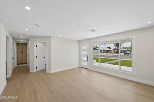 12240 N 26th Dr, Phoenix, AZ 85029 - Photo 6