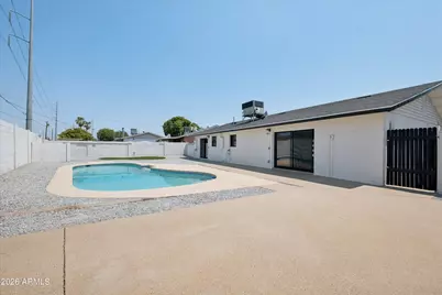 12240 N 26th Drive, Phoenix, AZ 85029 - Photo 28