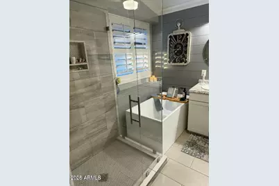 10405 W Patrick Lane, Peoria, AZ 85383 - Photo 14
