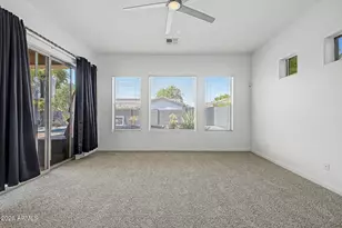 1902 E Desert Ln, Phoenix, AZ 85042 - Photo 22