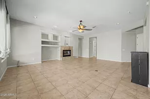 1902 E Desert Ln, Phoenix, AZ 85042 - Photo 12
