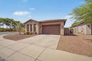 1902 E Desert Ln, Phoenix, AZ 85042 - Photo 8