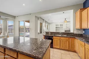 1902 E Desert Ln, Phoenix, AZ 85042 - Photo 18
