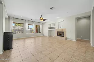 1902 E Desert Ln, Phoenix, AZ 85042 - Photo 10