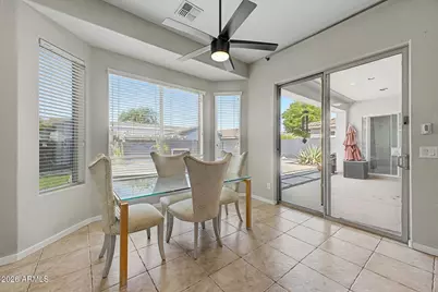 1902 E Desert Lane, Phoenix, AZ 85042 - Photo 14