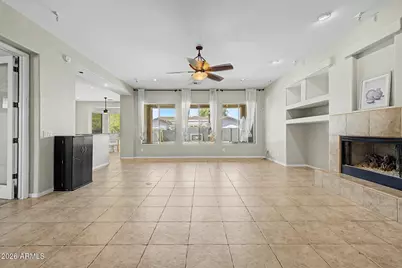 1902 E Desert Lane, Phoenix, AZ 85042 - Photo 2