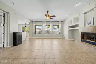 1902 E Desert Ln, Phoenix, AZ 85042 - Photo 2