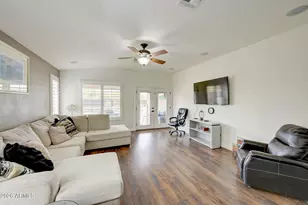 41389 W Hayden Dr, Maricopa, AZ 85138 - Photo 4