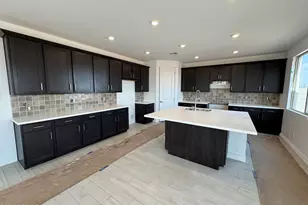 2813 E Mecklenburg Way, San Tan Valley, AZ 85143 - Photo 2