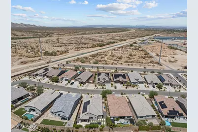 18951 W Shaw Butte Drive, Surprise, AZ 85388 - Photo 10