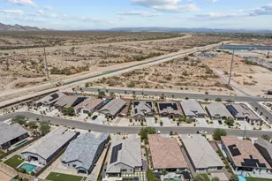 18951 W Shaw Butte Dr, Surprise, AZ 85388 - Photo 10