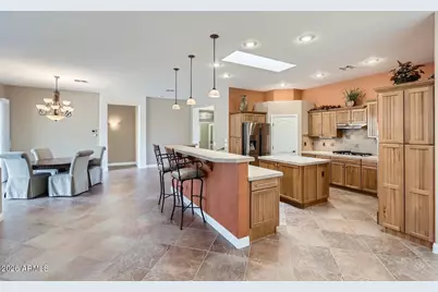 17951 W Sammy Way, Surprise, AZ 85374 - Photo 10