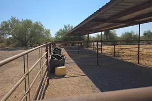 38363 N 250th Ave, Morristown, AZ 85342 - Photo 12
