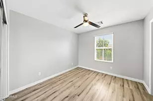 2012 N 78th Glen, Phoenix, AZ 85035 - Photo 14