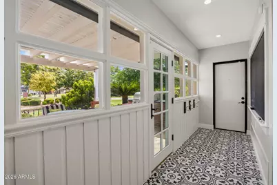 334 E Glenn Drive, Phoenix, AZ 85020 - Photo 16
