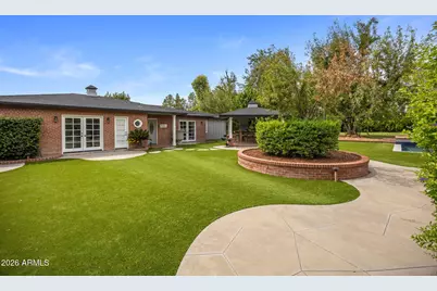 334 E Glenn Drive, Phoenix, AZ 85020 - Photo 48