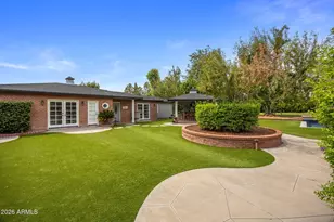 334 E Glenn Dr, Phoenix, AZ 85020 - Photo 48