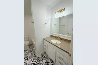 13028 W Greenway Road, Surprise, AZ 85374 - Photo 12