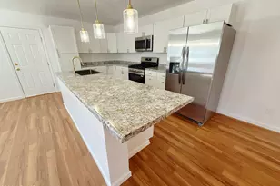 13028 W Greenway Rd, Surprise, AZ 85374 - Photo 6