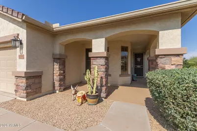193 W Latigo Circle, San Tan Valley, AZ 85143 - Photo 2