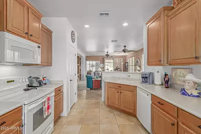 193 W Latigo Circle, San Tan Valley, AZ 85143 - Photo 10
