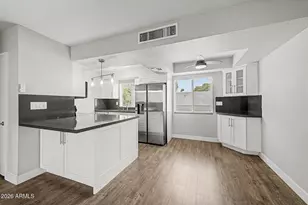 4554 E Paradise Village Pkwy N, Phoenix, AZ 85032 - Photo 10