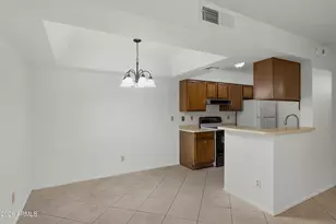 10610 S 48th St, Phoenix, AZ 85044 - Photo 10