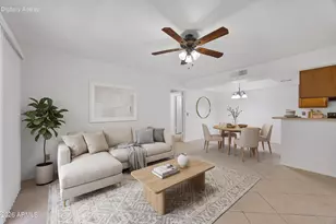 10610 S 48th St, Phoenix, AZ 85044 - Photo 4