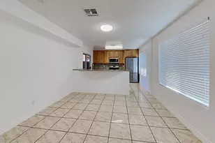 2402 W Altadena Ave, Phoenix, AZ 85029 - Photo 2