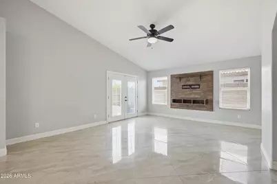 3626 W Saguaro Park Lane, Glendale, AZ 85310 - Photo 8