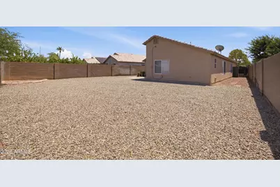 3626 W Saguaro Park Lane, Glendale, AZ 85310 - Photo 36