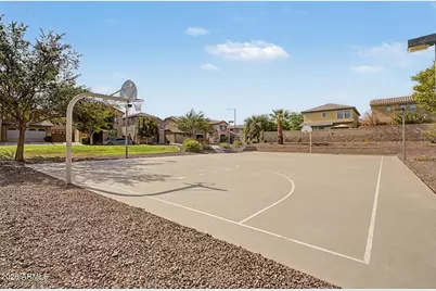 14552 W Maui Lane, Surprise, AZ 85379 - Photo 36
