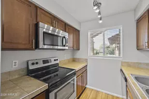 20420 N 6th Dr, Phoenix, AZ 85027 - Photo 12