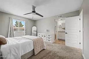 815 E Grovers Ave, Phoenix, AZ 85022 - Photo 20