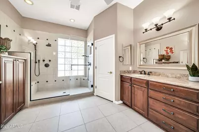 6521 W Hill Lane, Glendale, AZ 85310 - Photo 22