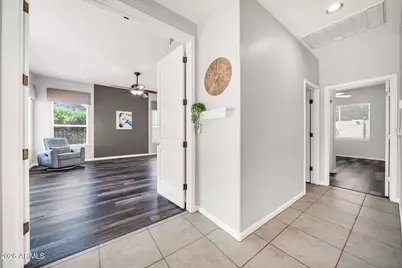 6521 W Hill Lane, Glendale, AZ 85310 - Photo 28