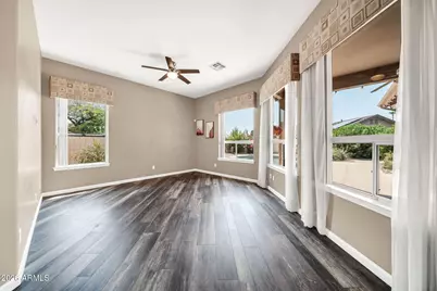 6521 W Hill Lane, Glendale, AZ 85310 - Photo 30