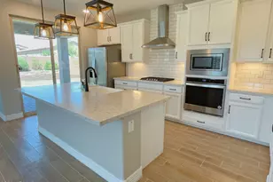 13648 N 144th Dr, Surprise, AZ 85379 - Photo 10
