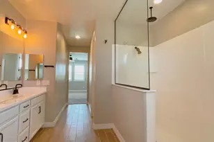 13648 N 144th Dr, Surprise, AZ 85379 - Photo 18