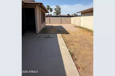 5232 W Mauna Loa Lane, Glendale, AZ 85306 - Photo 2
